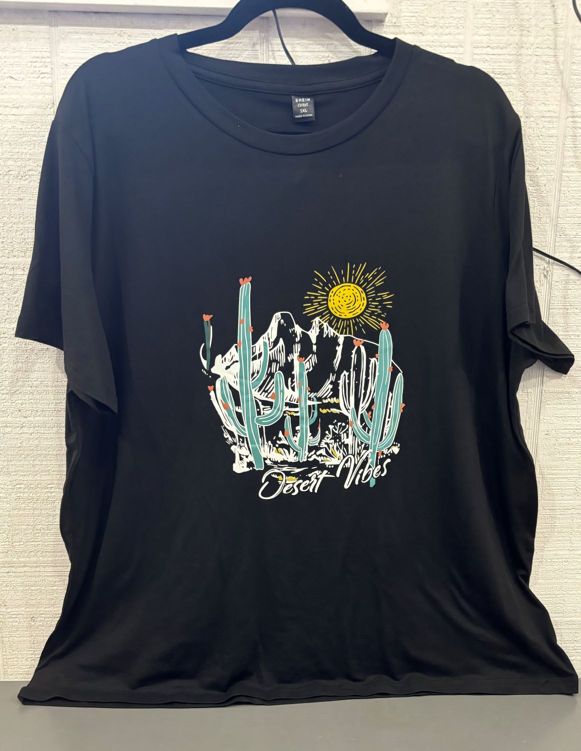 Black T-Shirt Women's Plus Size Cactus Desert Vibes