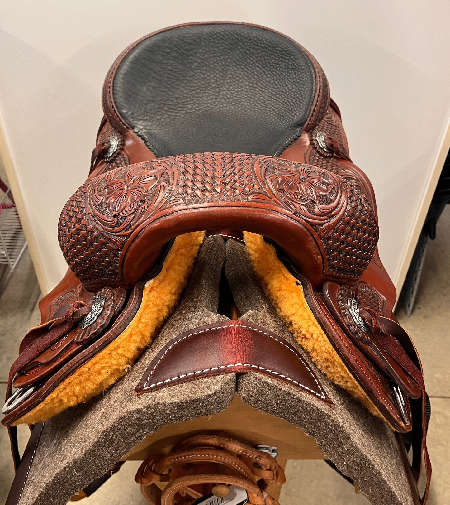 HR Western Dressage / Endurance Saddle
