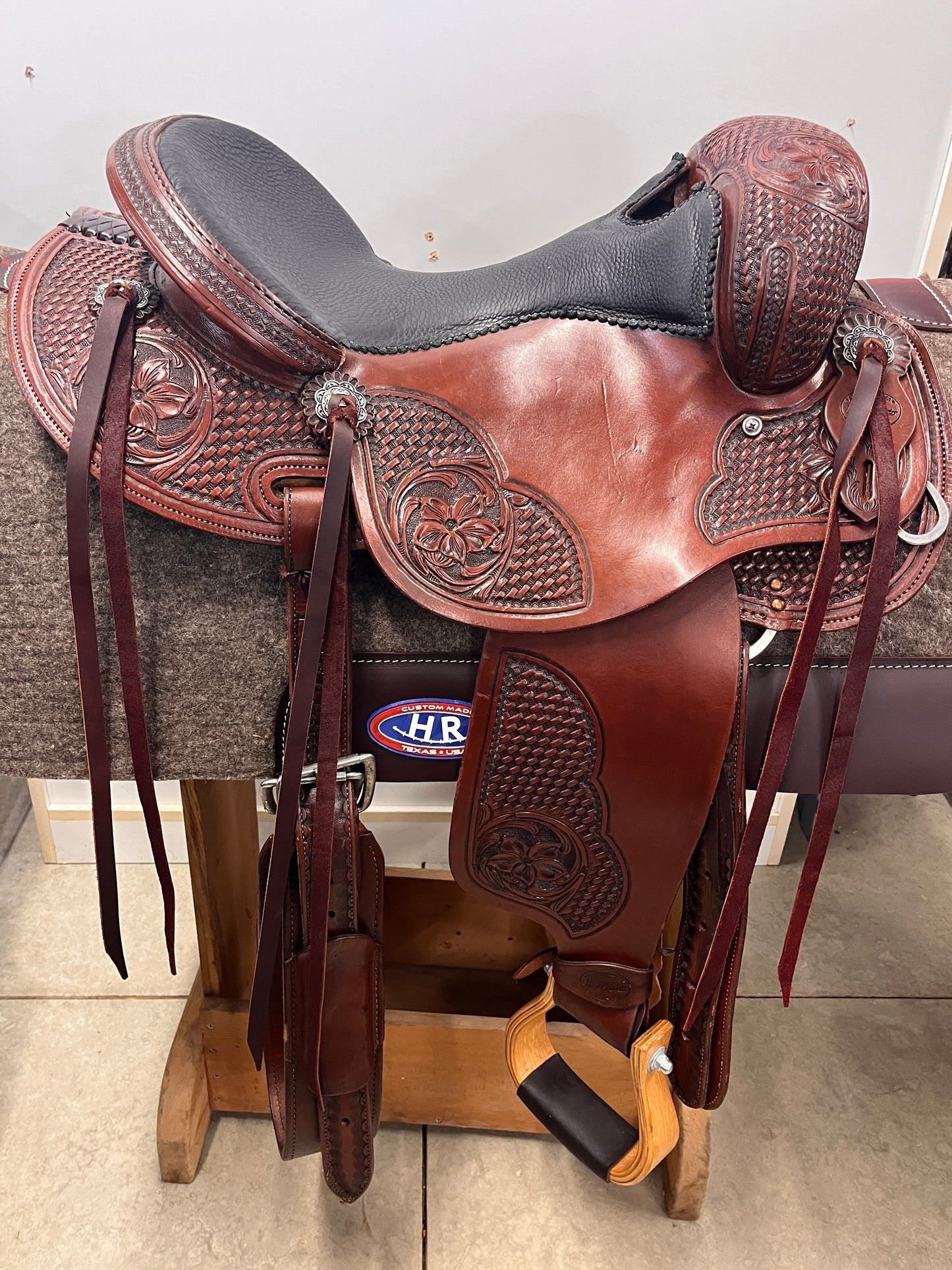 HR Western Dressage / Endurance Saddle