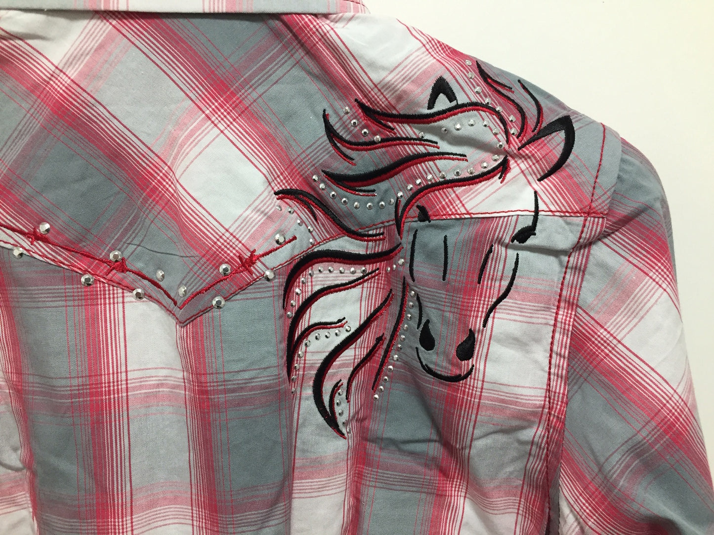 Girl's Cowgirl Hardware Western Shirt w/ Horse embroidery