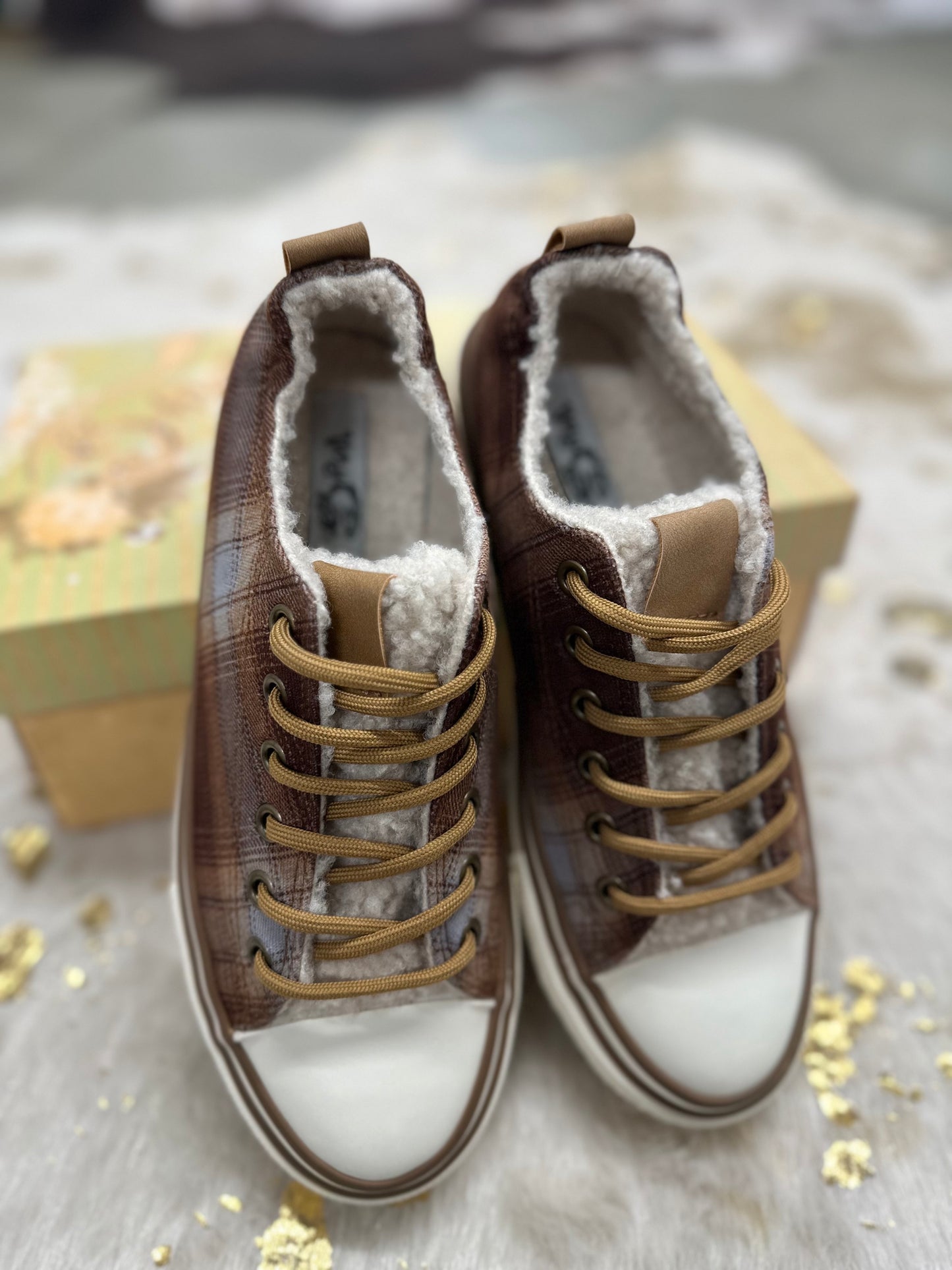 Women's Very G 'Soli' Plaid Fleece Lined Shoes