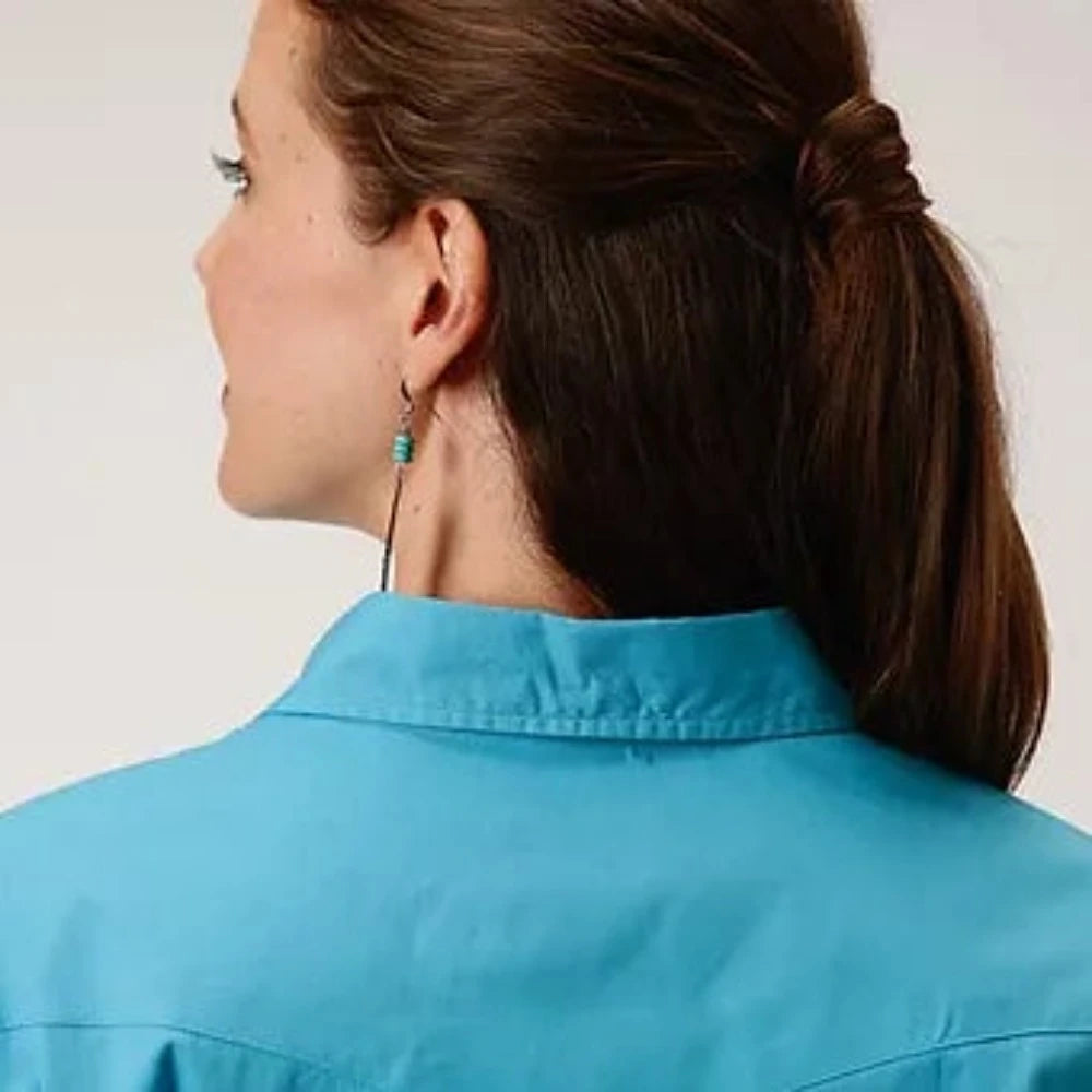 Women's Roper Turquoise Poplin Western V Neck Snap Shirt