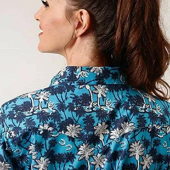 Roper Women's Beach Horseshoe Print Western Shirt