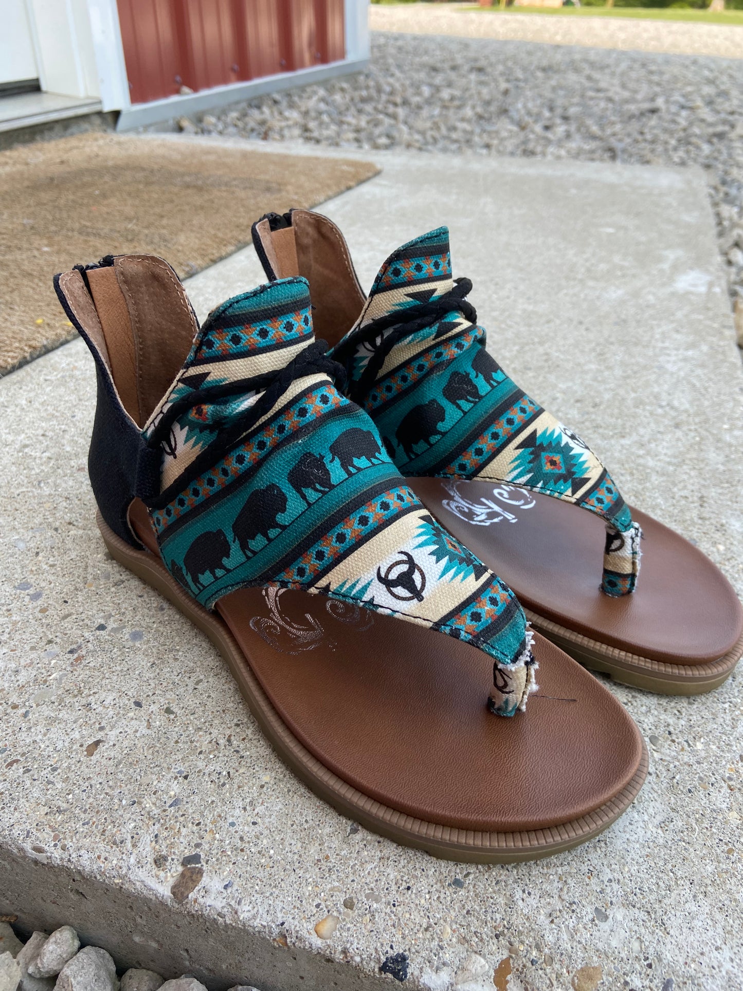 Women's Very G 'Hot Rock' Teal Sandals w/ Zipper back