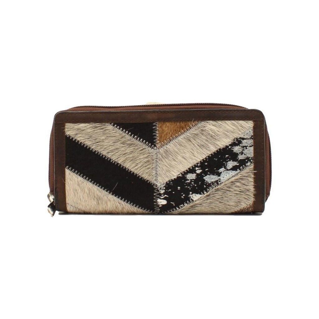 Women's Angel Ranch CHEVRON PATTERN COWHIDE WALLET