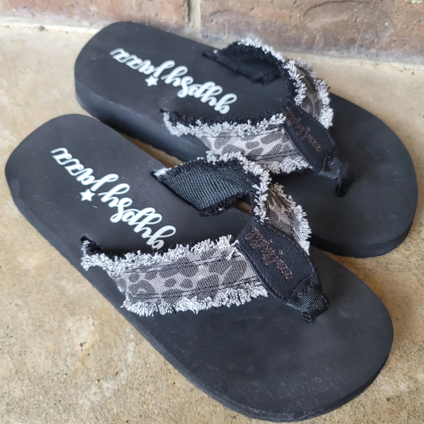 Women's Gypsy Jazz Grey Leopard Flip Flops