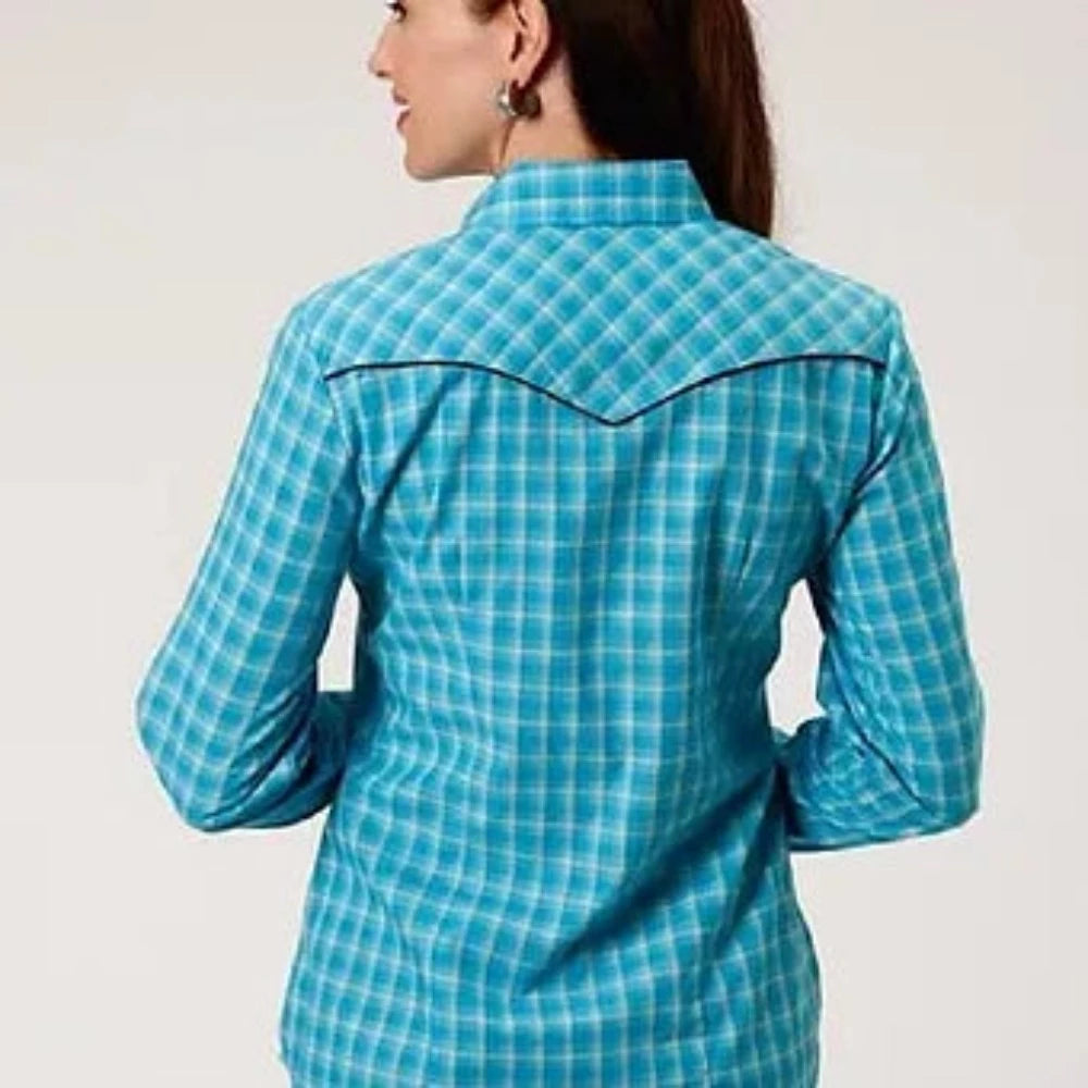 Roper Women's Light blue PLAID WESTERN SHIRT w/ Leaf embroidery