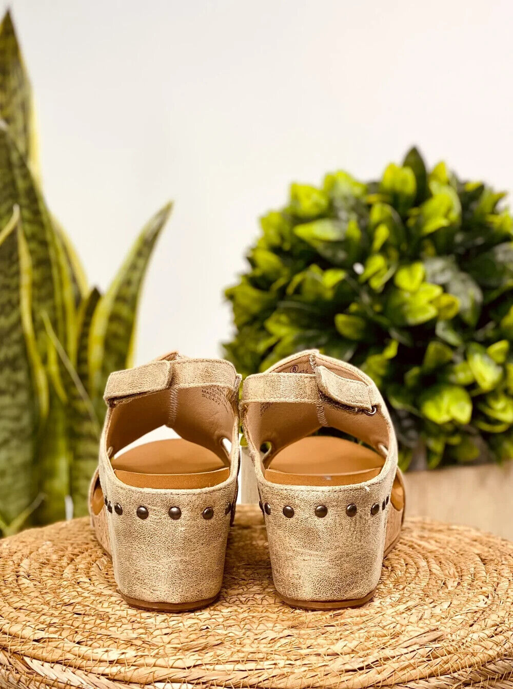 Women's Very G Cream & Tan 'Liberty' Wedge Open Toe Sandal