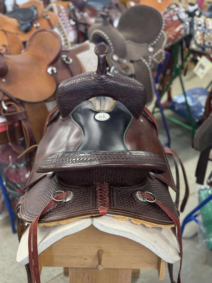 Used 15.5" HR Trail Saddle