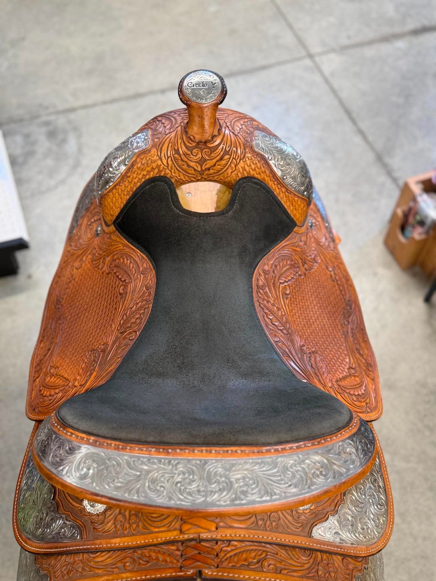 Classic 16" Circle Y Equitation saddle in good used condition