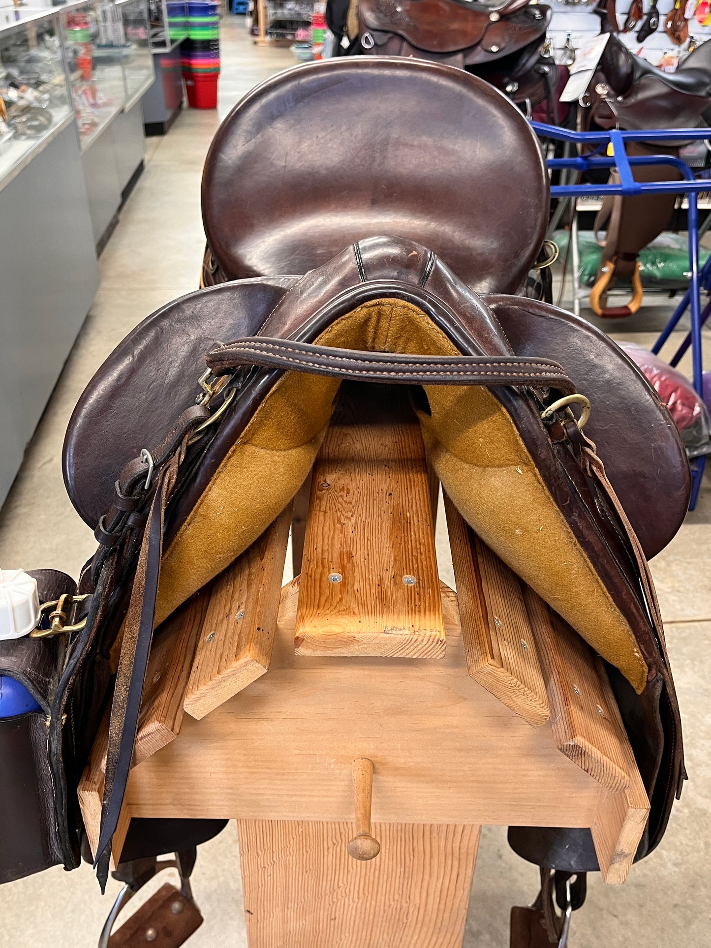 Used 16" Syd Hill Supreme Aussie Saddle w/ Accessories