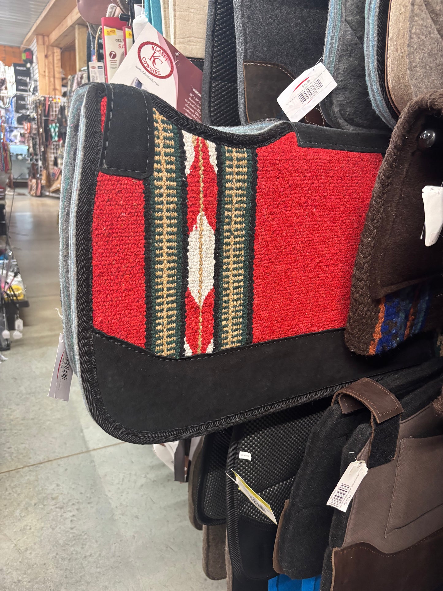 Showman Acrylic Saddle Pad w/ Contoured Spine
