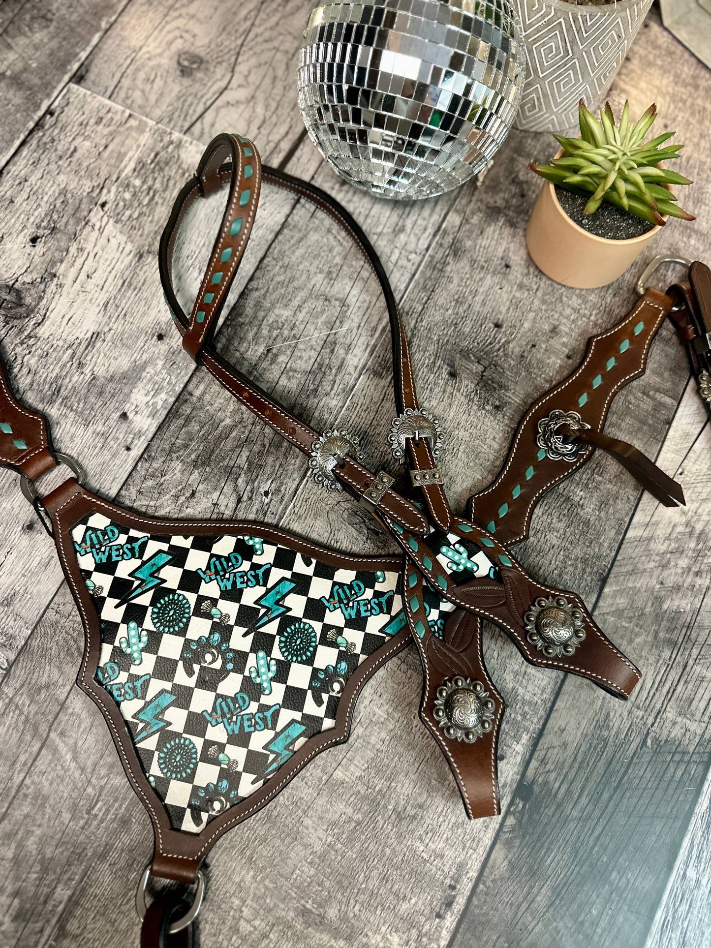 Schulz Equine Turquoise Glass Headstall and Breast Collar Set