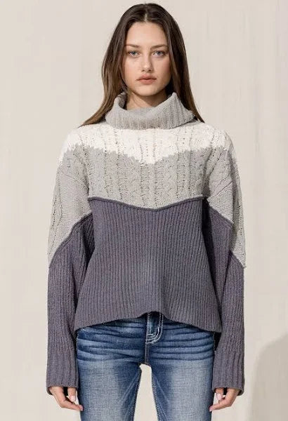 Color Blocked Turtleneck Sweater
