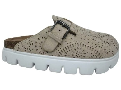 Very G Lulu Cut Out Slip On Shoes Women's