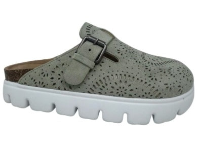 Very G Lulu Cut Out Slip On Shoes Women's