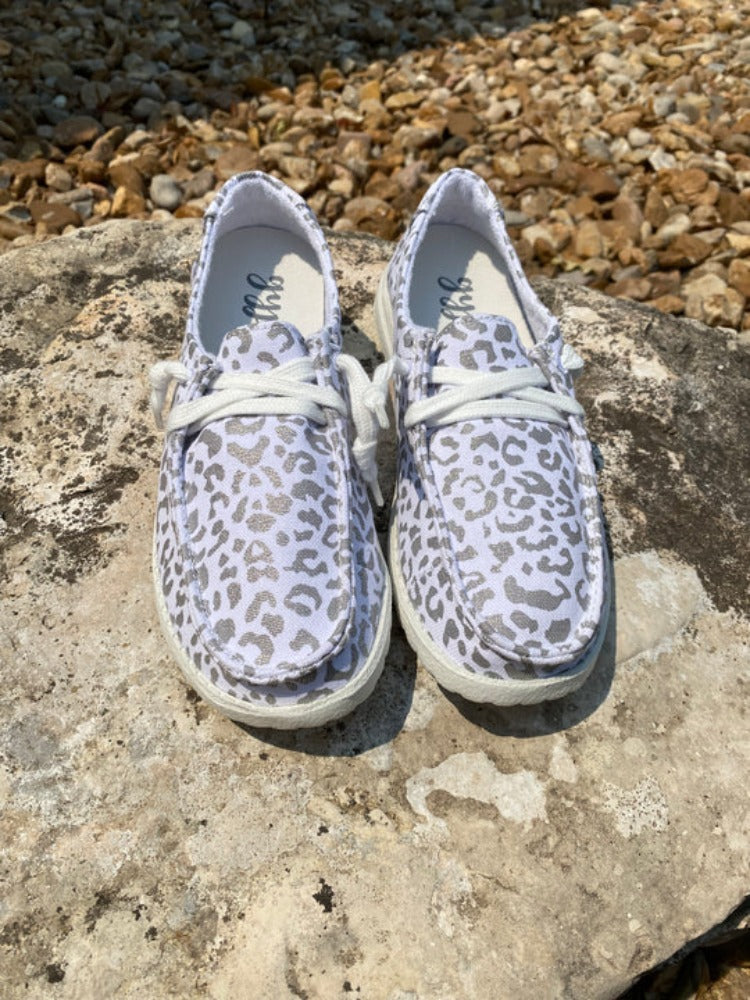 Gypsy Jazz Youth Silver Cheetah Print 'Lil Kylie' Slip On Casual Shoes