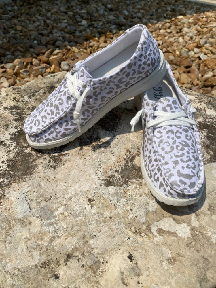 Gypsy Jazz Youth Silver Cheetah Print 'Lil Kylie' Slip On Casual Shoes
